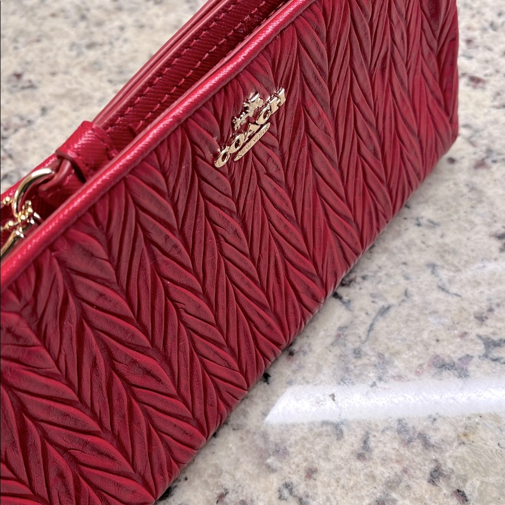 Coach Collette Gathered Leather Red Clutch EUC - Picture 7 of 15
